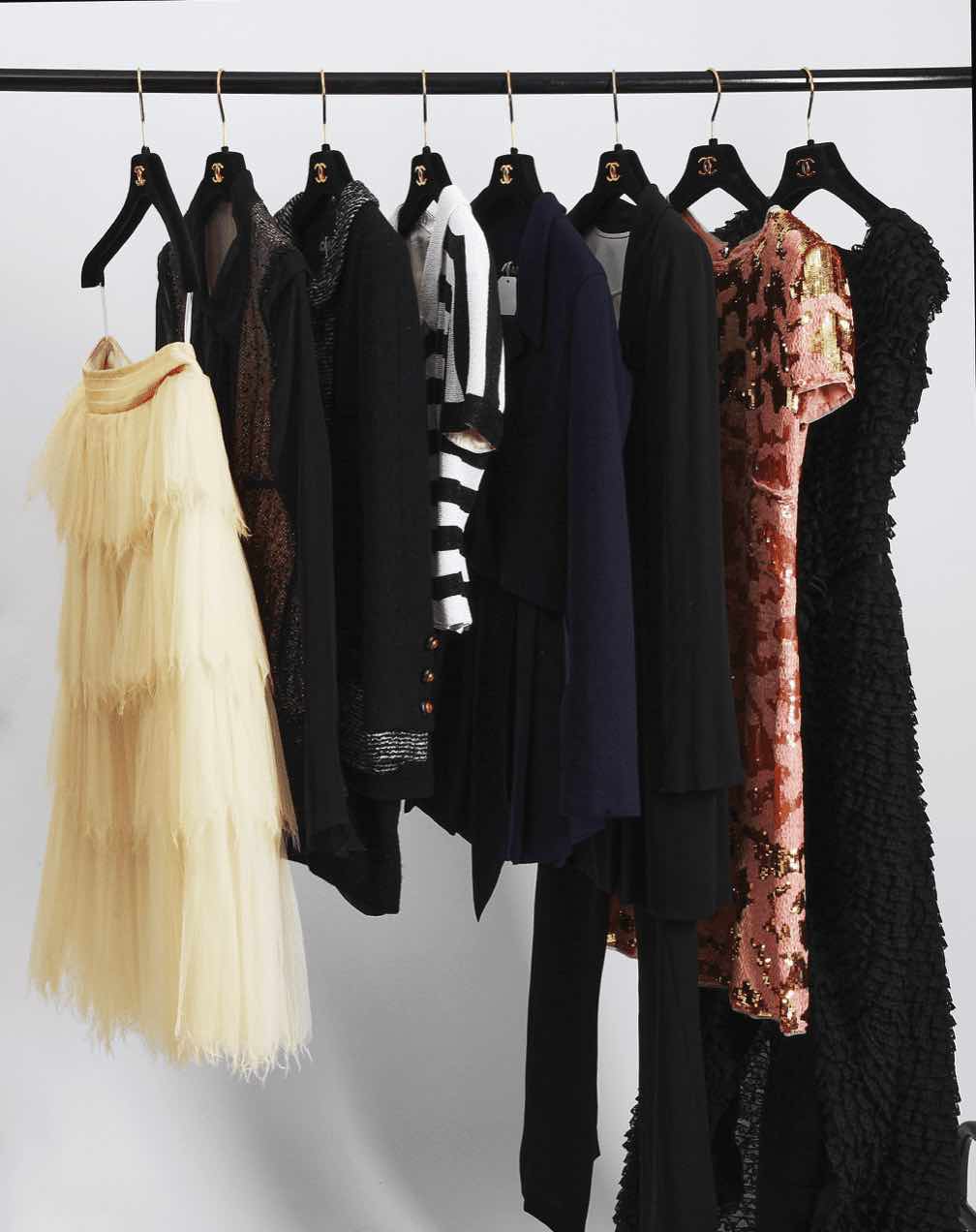 Vente aux encheres vetements sale